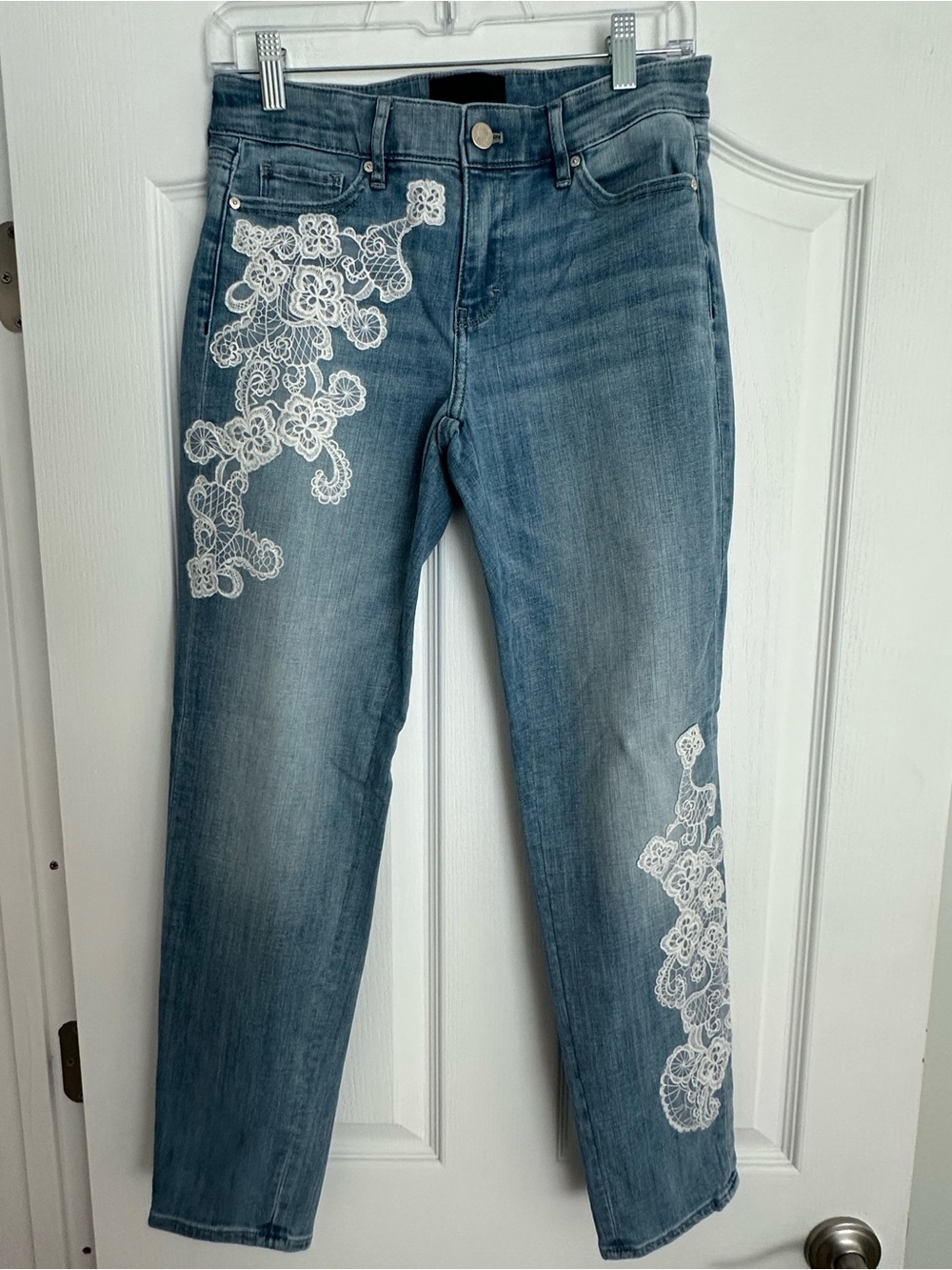 White House Black Market NWOT Blue Straight-Leg Jeans with White Lace Embroidery